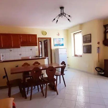 Accogliente Trilocale A Apartment